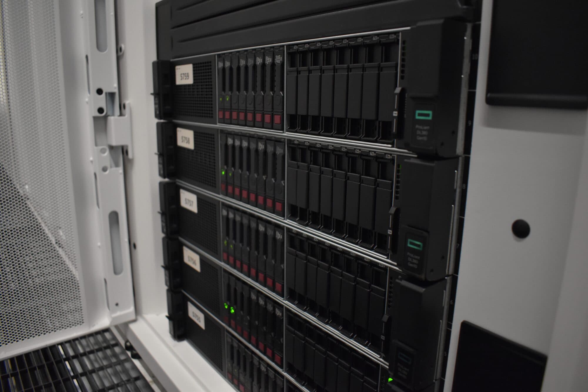 HPE ProLiant DL380 Gen10 servers in our cage at Digital Realty Athens